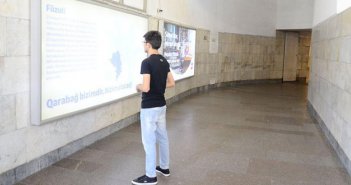 Bakı metrosunda yeni lövhələr