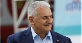 Binəli Yıldırım toy karvanını saxlatdırdı - Video