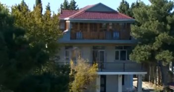 Flora Kərimovaya villa hədiyyəsi - Video