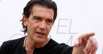 Antonio Banderas xəstəxanalıq oldu