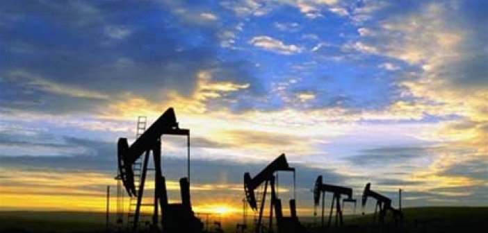 Oil prices rise on lower US rig count, but glut weighs