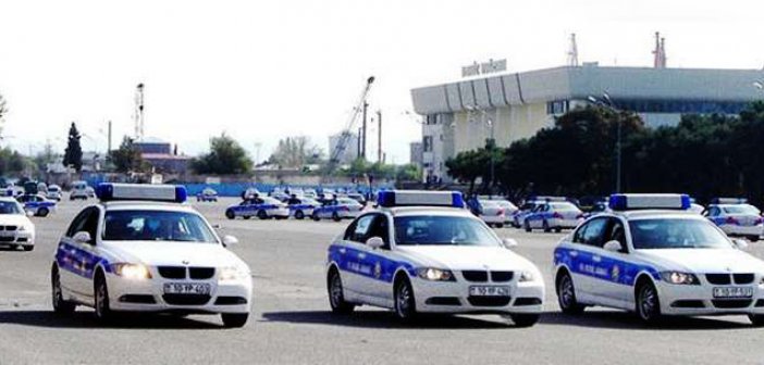 Yol polisi futbolçuları oyundan qabaq cərimələdi