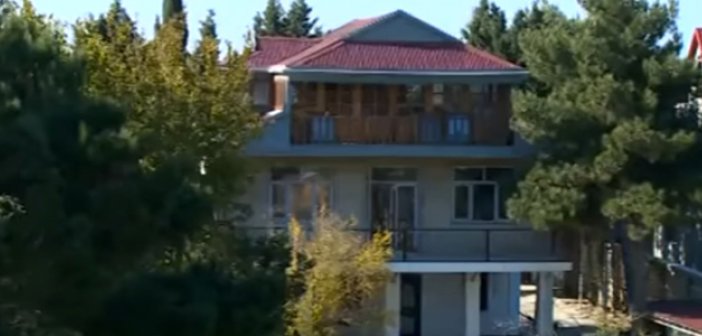 Flora Kərimovaya villa hədiyyəsi - Video