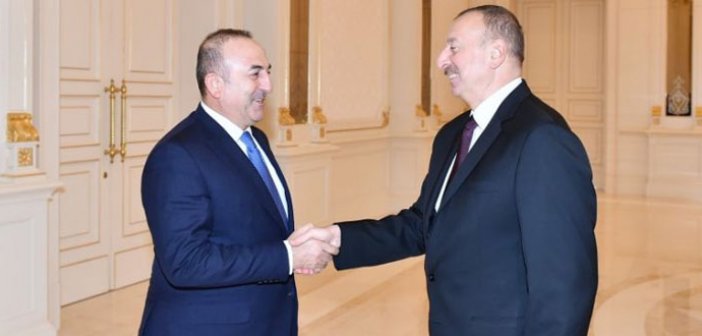 İlham Əliyev Mövlud Çavuşoğlunu qəbul edib