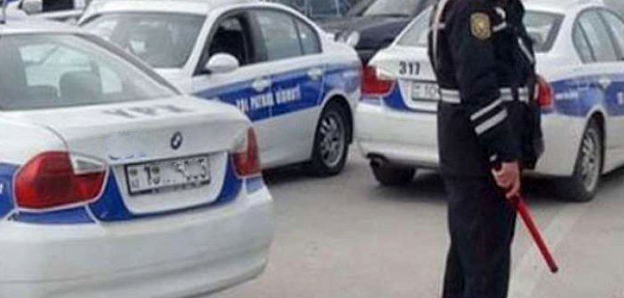 Polis idarəsinin həyətində 2 maşın yandı