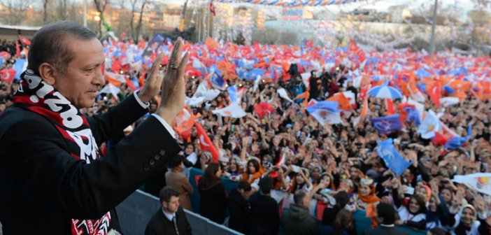 Ölkə yeni referendum astanasında: Prezidentin səlahiyyətləri artırılır