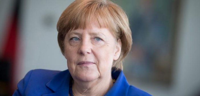 Merkel Trampın qərarını tənqid etdi