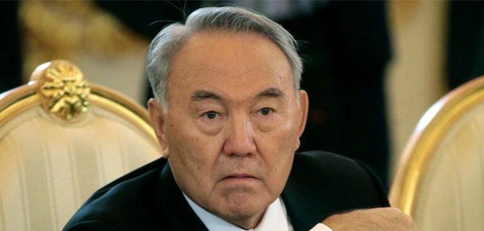 Nazarbayev maliyyə nazirini tənqid etdi