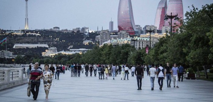 Azərbaycan qadınlarına Təbrik